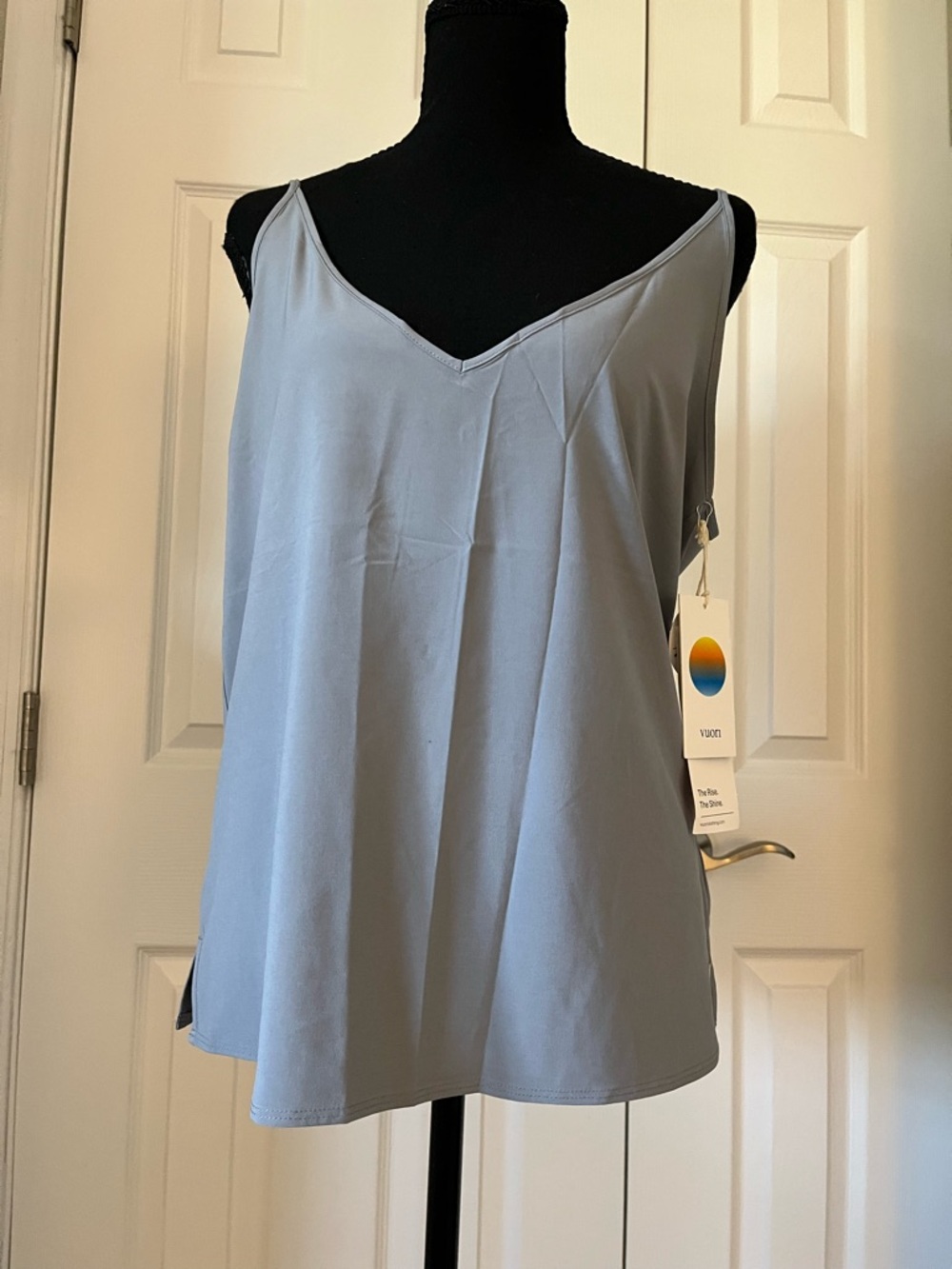 Vuori Villa Cami Tank Top - Size Medium - NWT